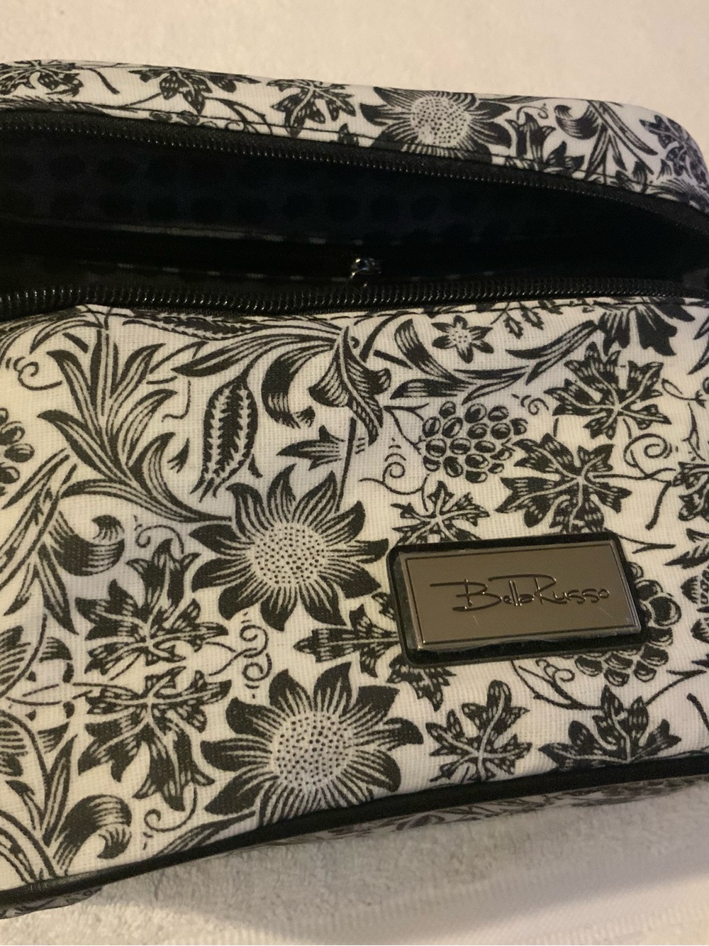 Bella Russo 🌺 Floral Cosmetic Case Toiletry Bag